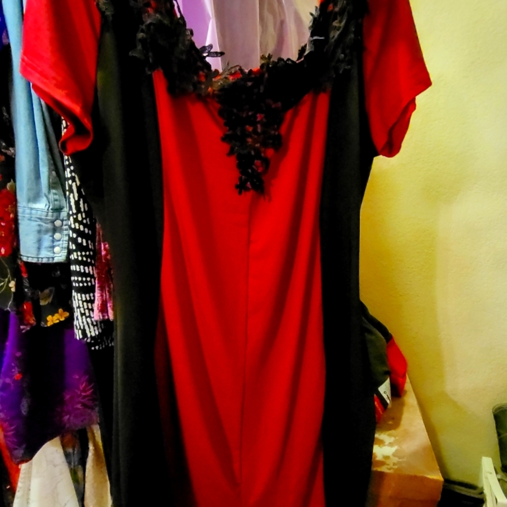 Sexy form fitting silhouette dress